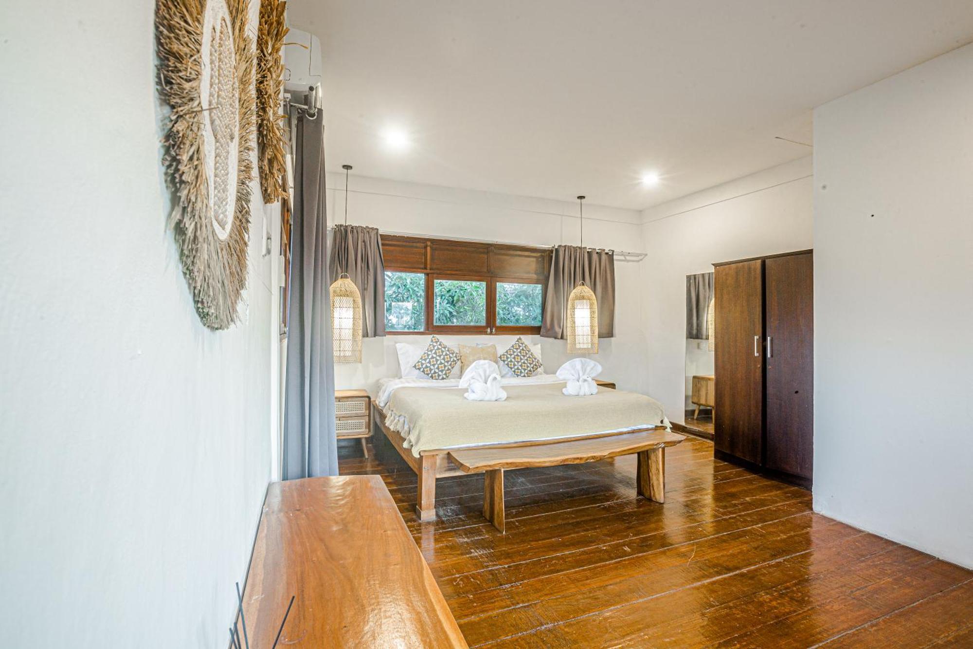 Deba 4 By Bali Solutions * Seminyak (Bali)